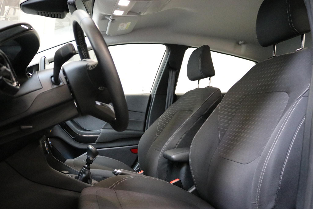 51867359-3.jpg