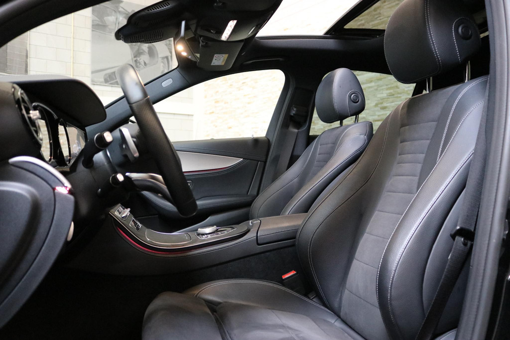51981185-3.jpg