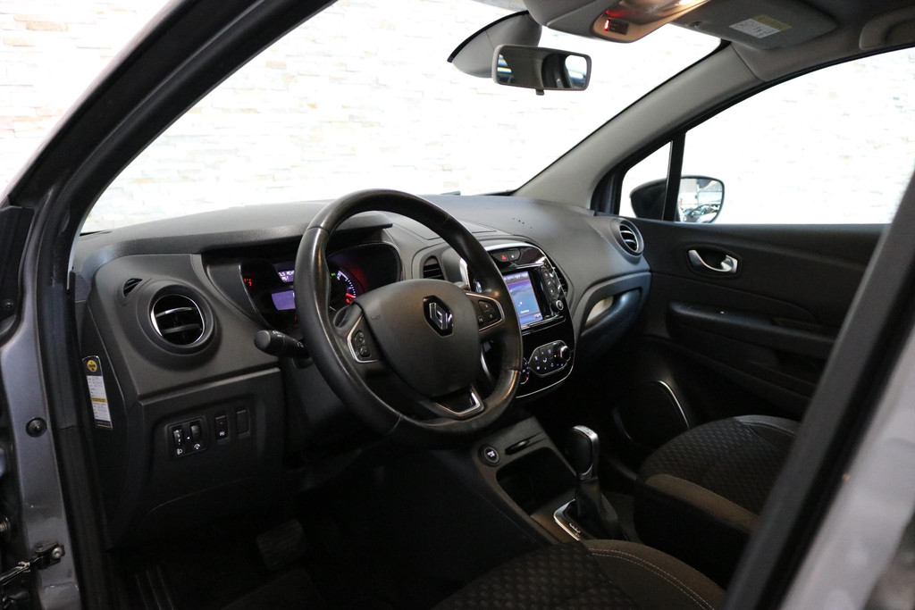 53489326-2.jpg