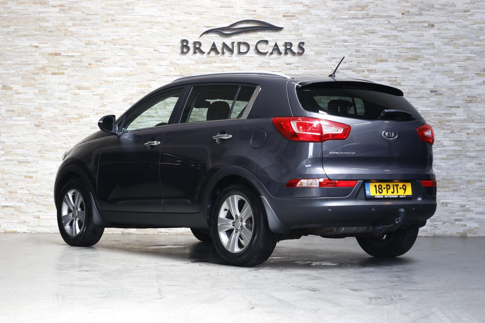 54419525-1.jpg