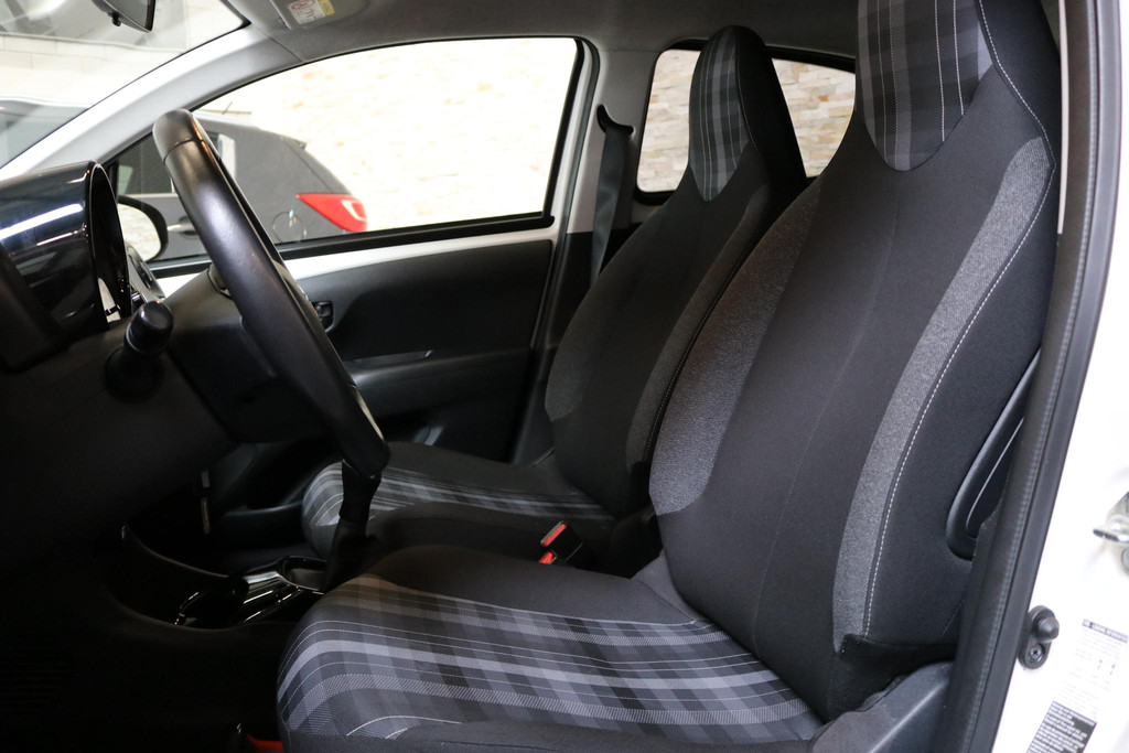55868359-3.jpg