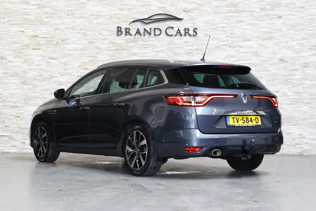 56392381-1.jpg